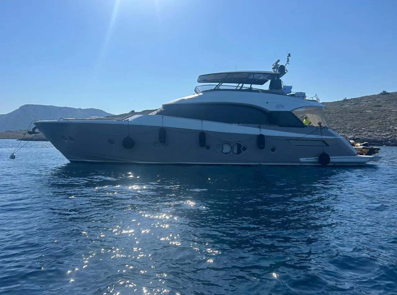 Monte Carlo Yachts Monte Carlo 76 Fly - Refit 2024 used - photo 1