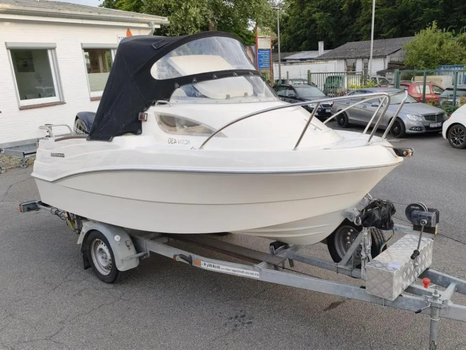 Quicksilver Activ 430 Cabin used - photo 1