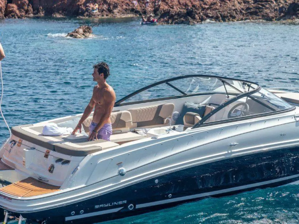 Bayliner VR6 CUDDY OUTBOARD gebraucht - Foto 1