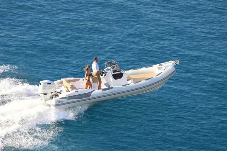 Ranieri International Cayman 23 Sport Touring