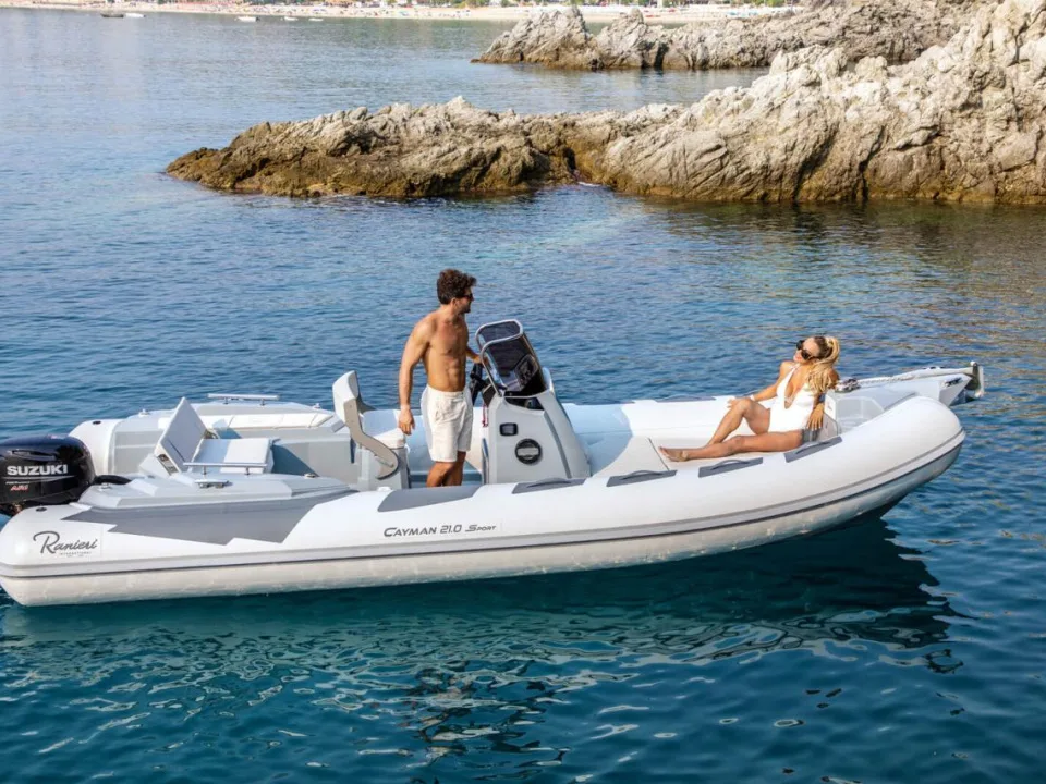 Ranieri GOMMONE RANIERI CAYMAN 21 ESPOSITIVO 202 d'occasion - photo 1