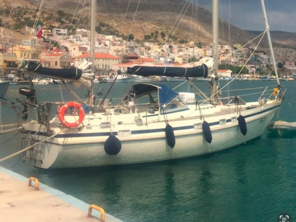 Contest 38s Ketch used - photo 1