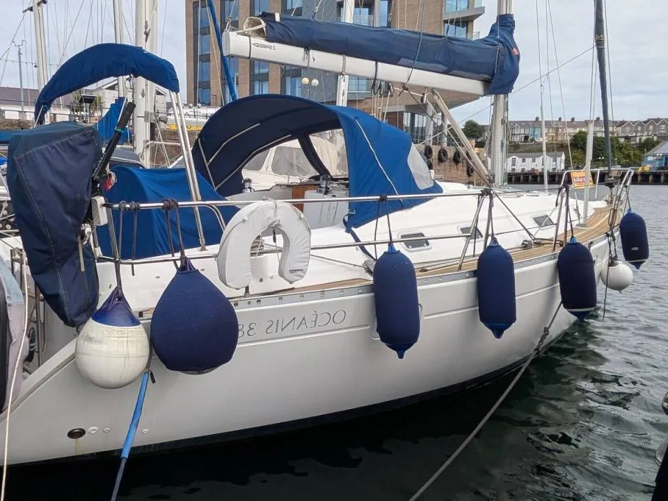 Beneteau Oceanis Clipper 381 usato - foto 1