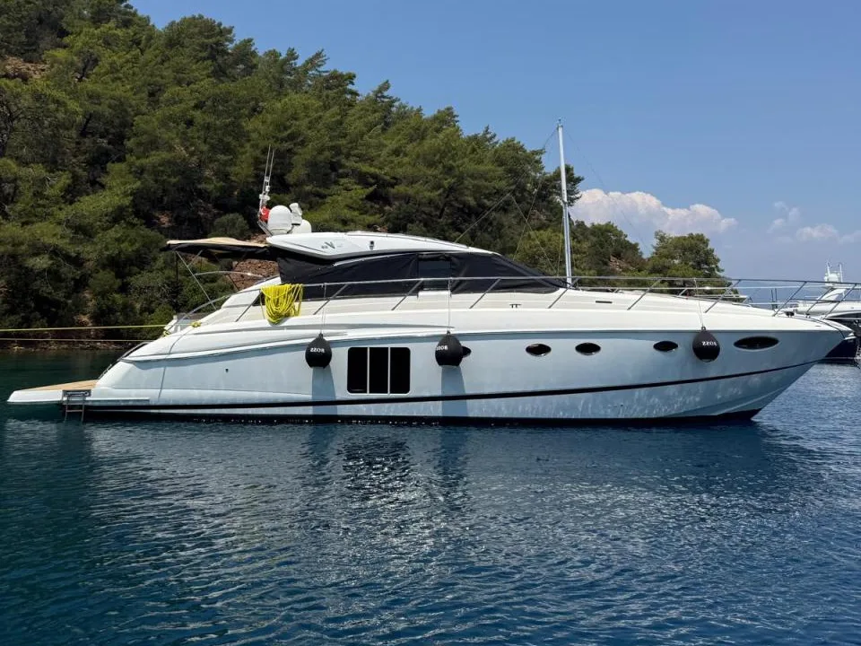 Princess Yachts V56 used - photo 1