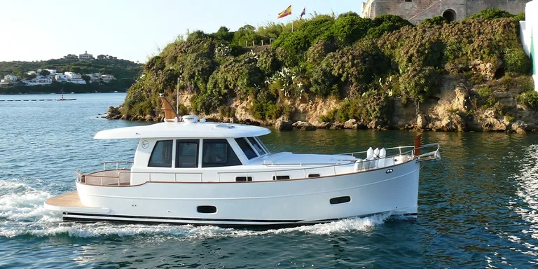 Sasga Yachts Menorquin 42 HT