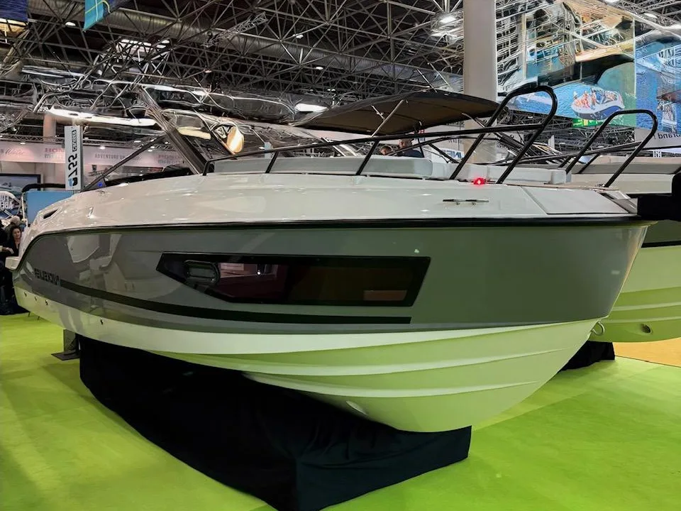 Quicksilver 755 Cruiser/300 used - photo 1