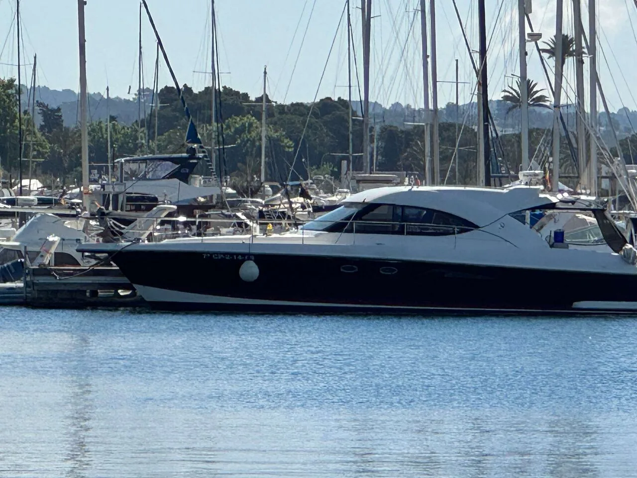 Riviera 4700 Sport Yacht gebraucht - Foto 1