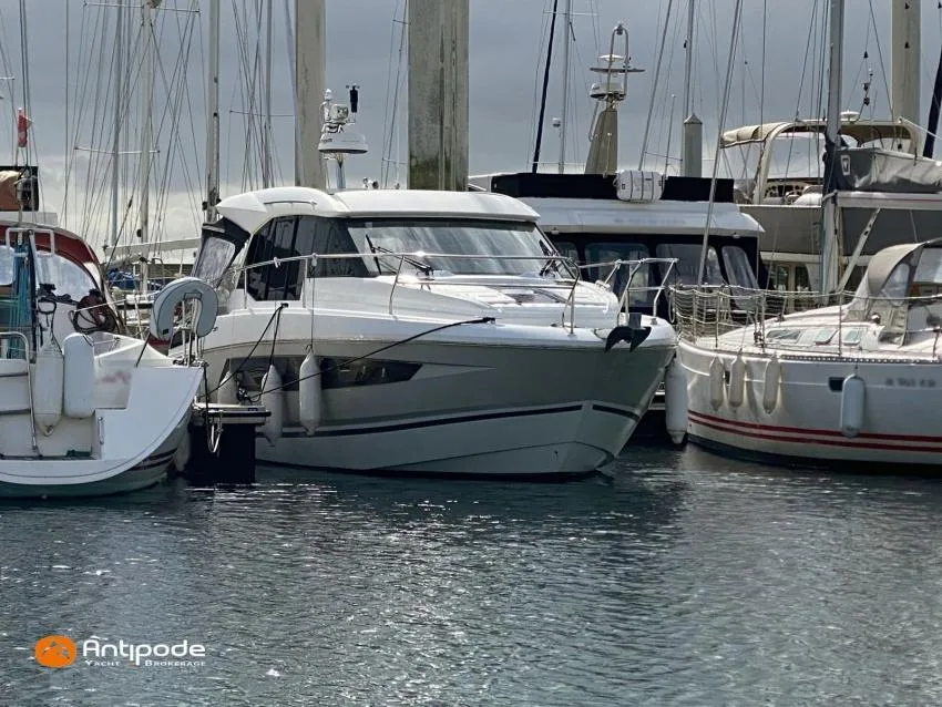 Jeanneau Nc 33 gebraucht - Foto 1