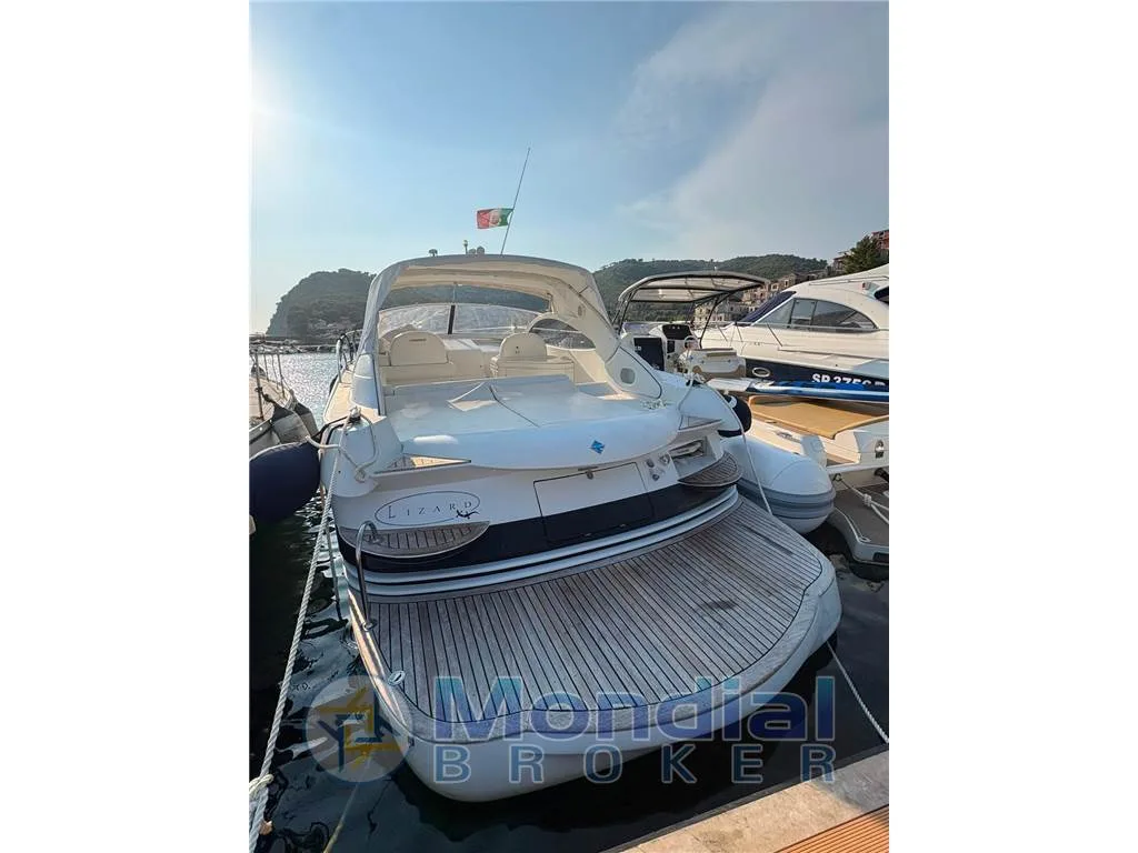 Pershing 37 used - photo 1