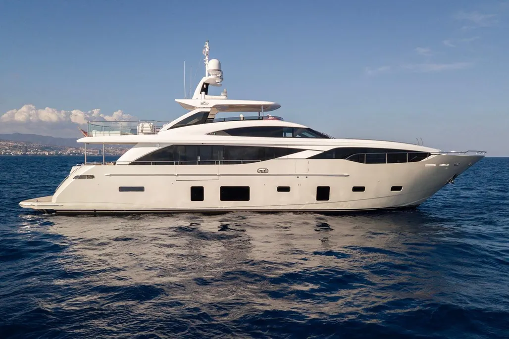 Princess Yachts 30M used - photo 1