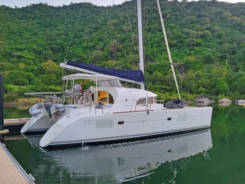 Lagoon 380 gebraucht - Foto 1