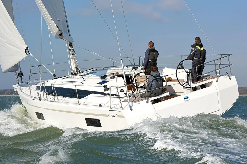 Bavaria Yachts Cruiser 42 used - photo 1