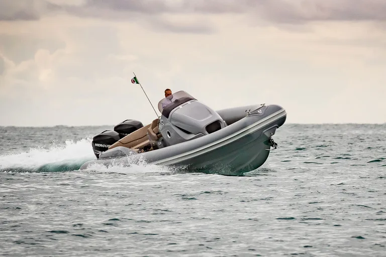 Sacs Strider 10