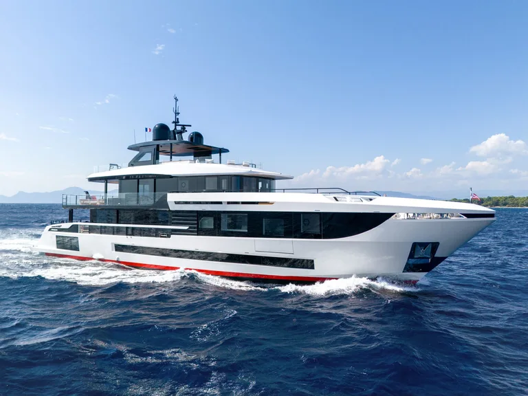 Mangusta Oceano 39