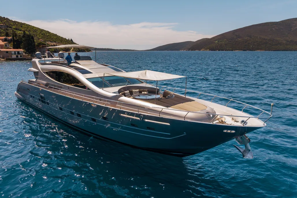 Cerri Cantieri Navali 102 Sport Fly used - photo 1