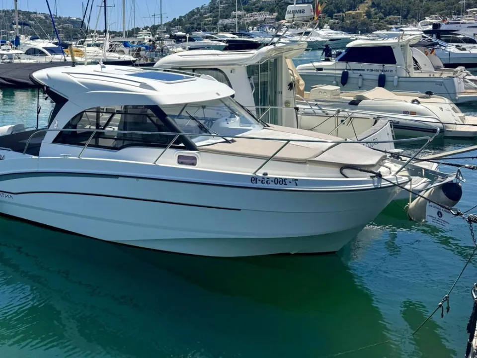 Beneteau Antares 8 OB usato - foto 1