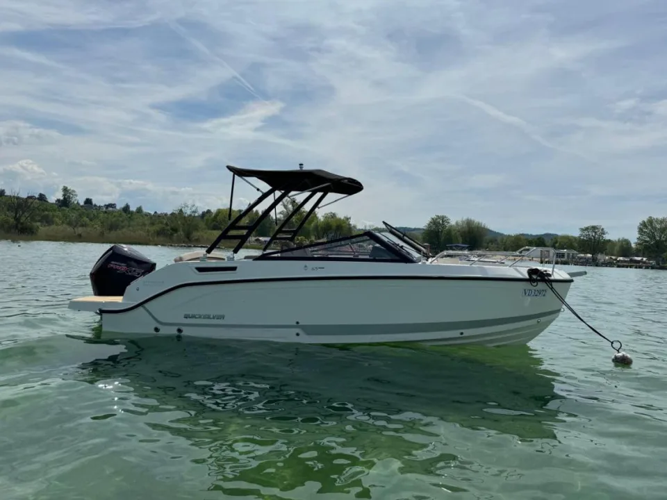 Quicksilver 675 Bow Rider/200 pro xs usato - foto 1