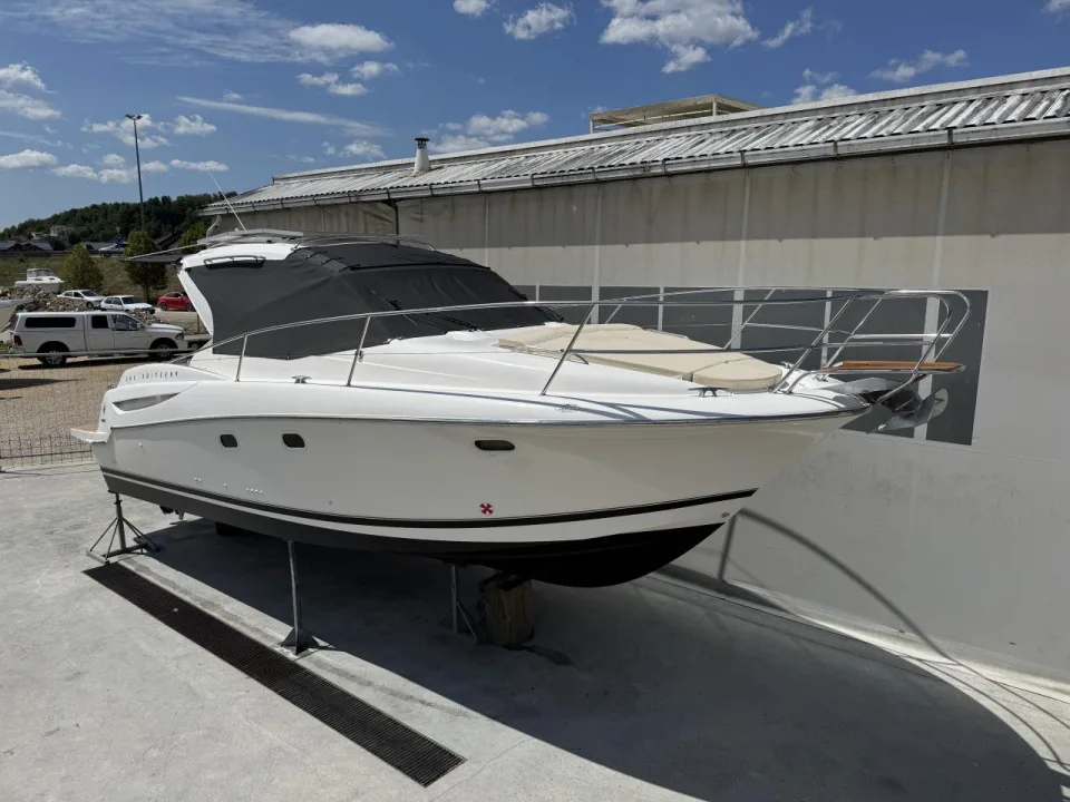 Jeanneau Prestige 30S used - photo 1
