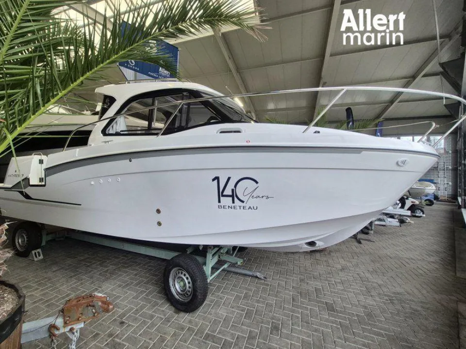 Beneteau ANTARES 7 d'occasion - photo 1