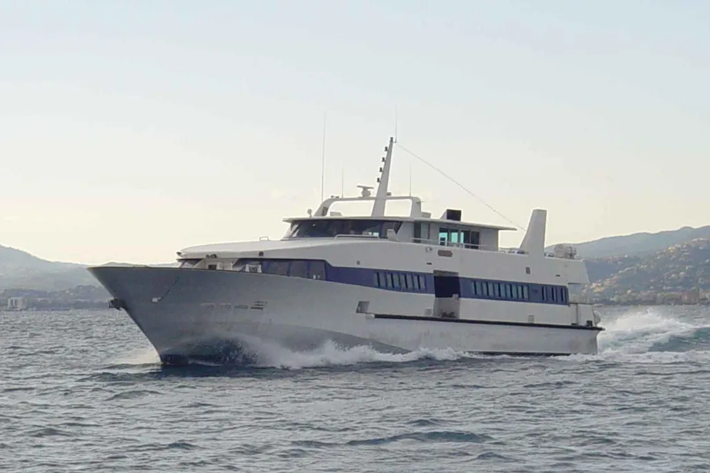 Passenger Boat gebraucht - Foto 1