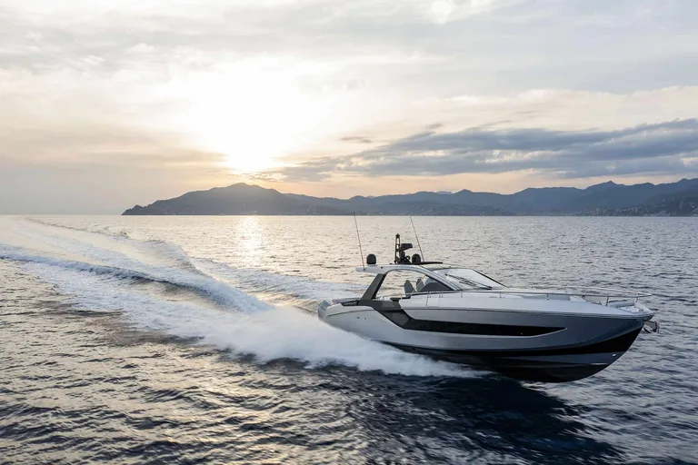 Azimut Verve 48