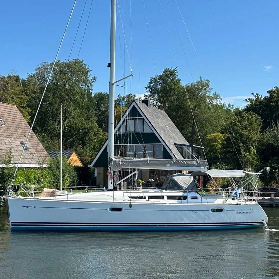 Jeanneau SUN ODYSSEY 42i used - photo 1