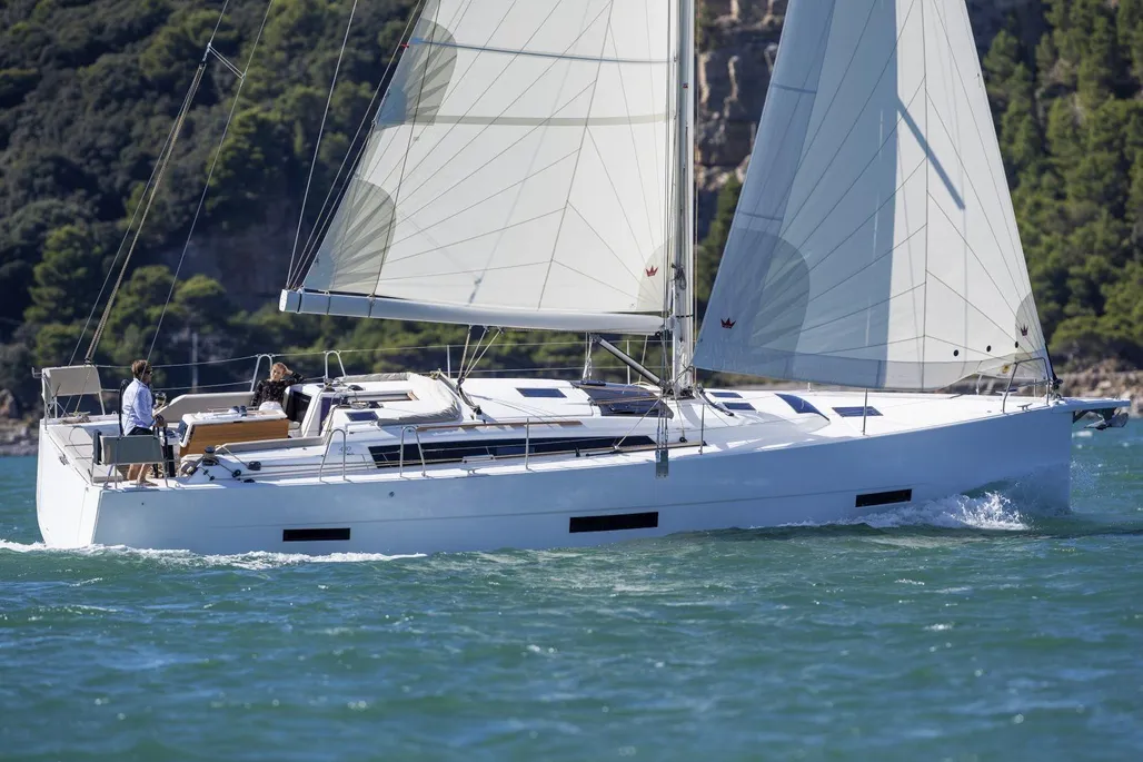 Dufour 430 used - photo 1