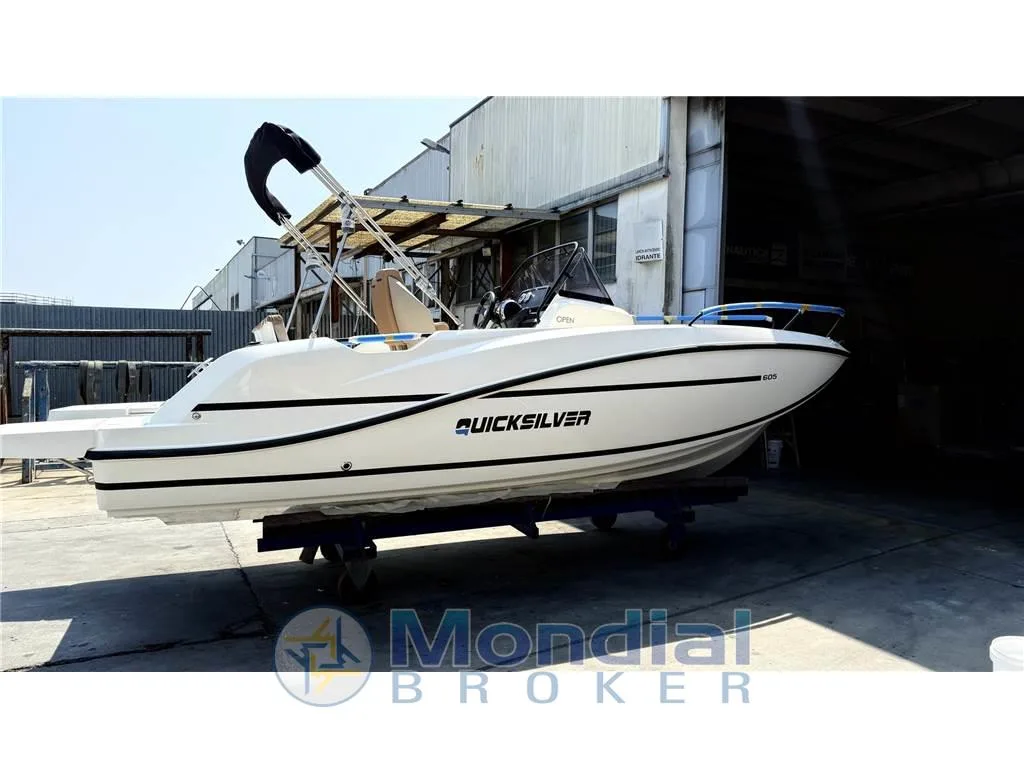 Quicksilver Activ 605 Open used - photo 1