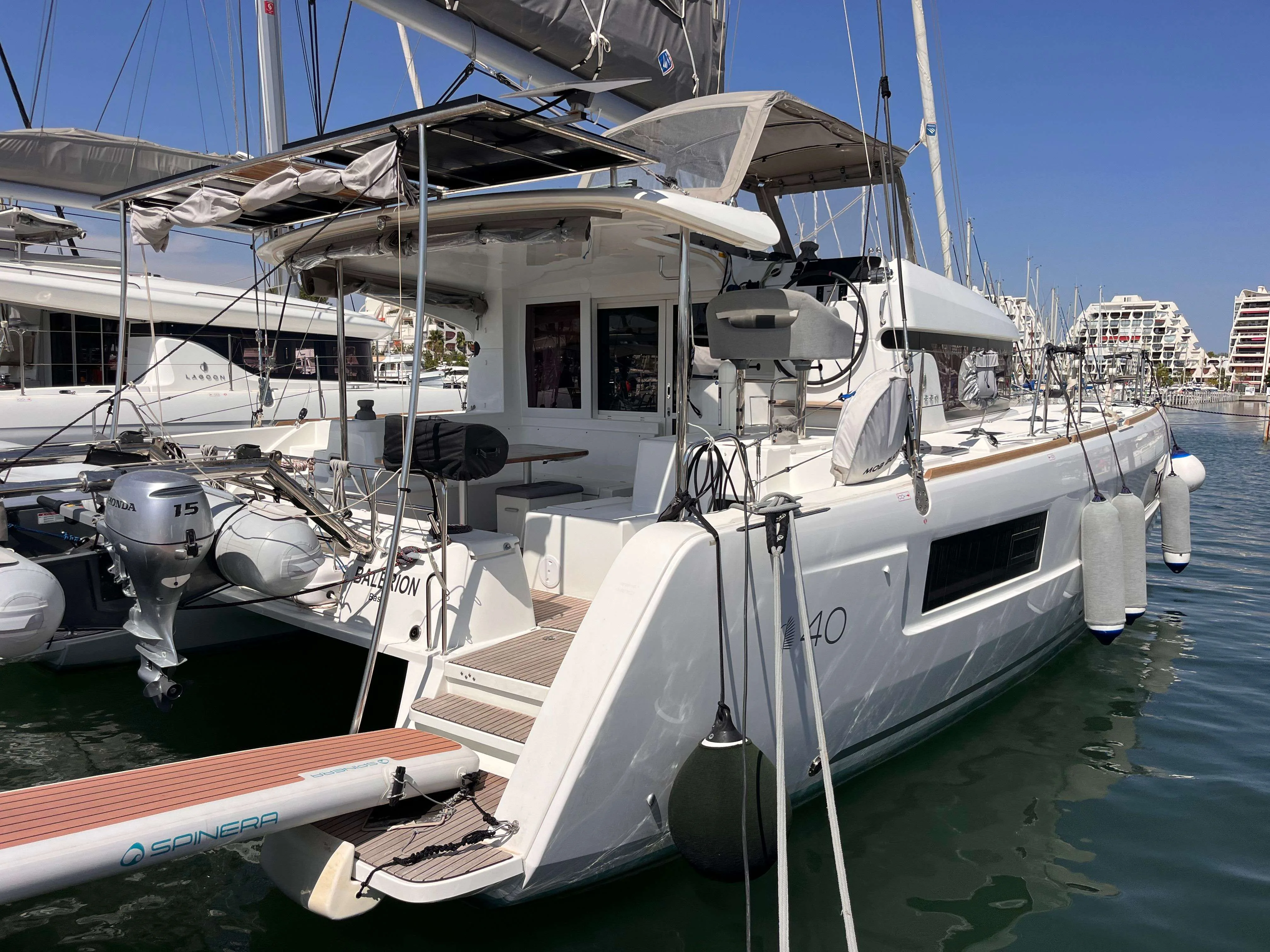 Lagoon 40 used - photo 1
