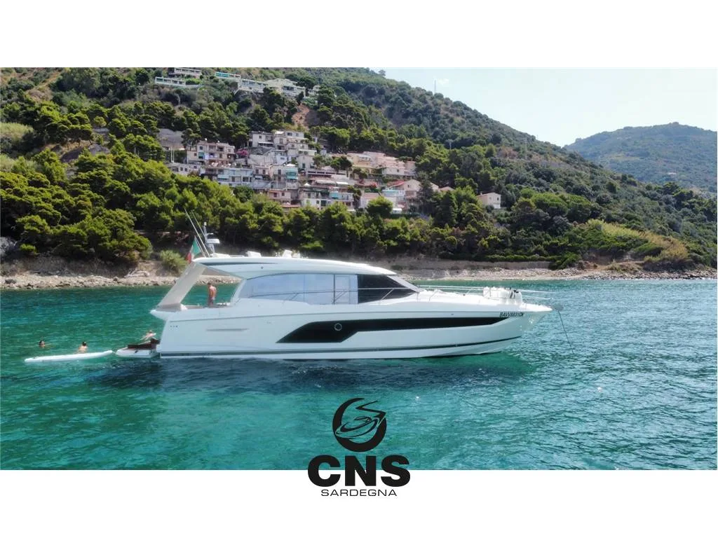 Prestige 590 S used - photo 1