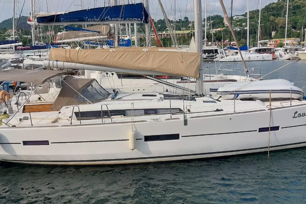 Dufour 460 used - photo 1