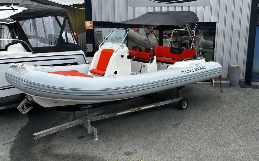 Zodiac MEDLINE 6.8 NEO gebraucht - Foto 1