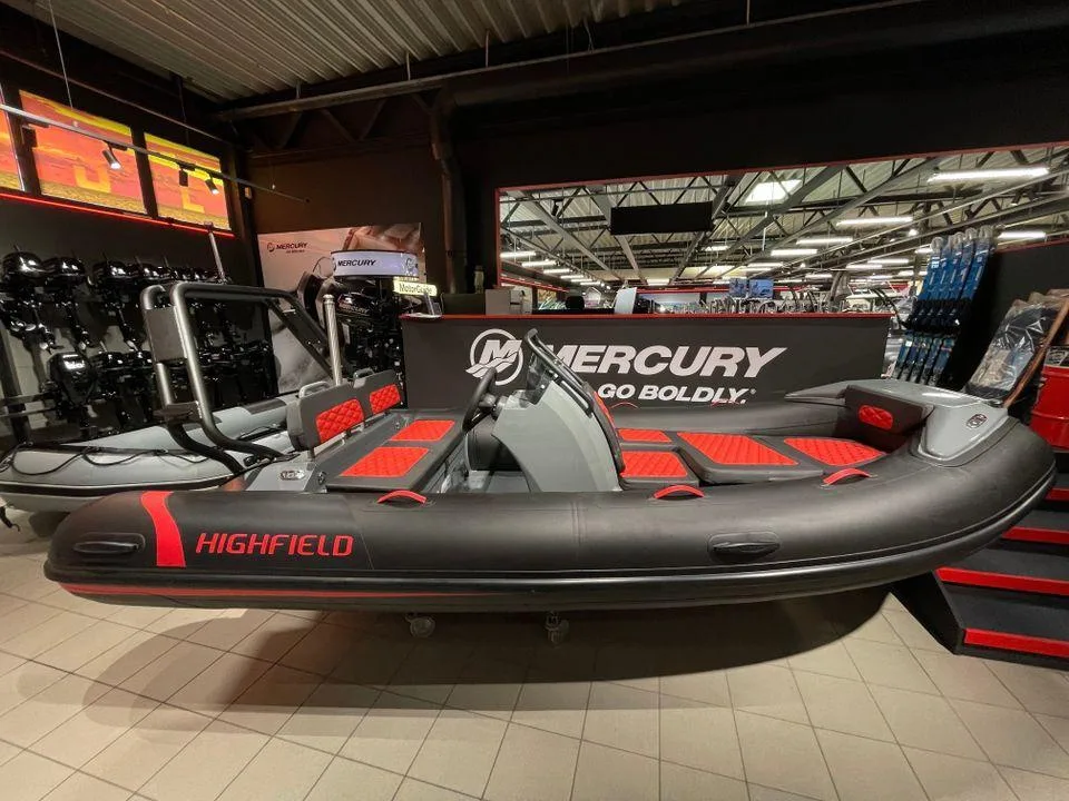 Highfield 420 Sport used - photo 1