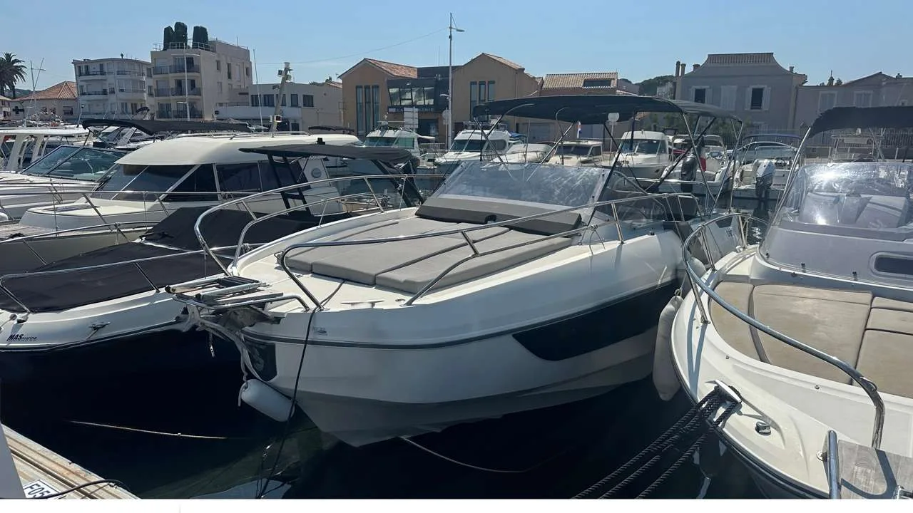 Beneteau FLYER 8.8 SUNDECK usato - foto 1