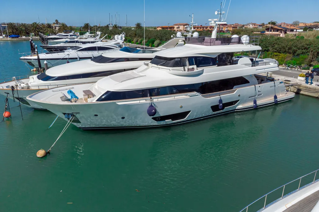 Custom Line Navetta 28 used - photo 1