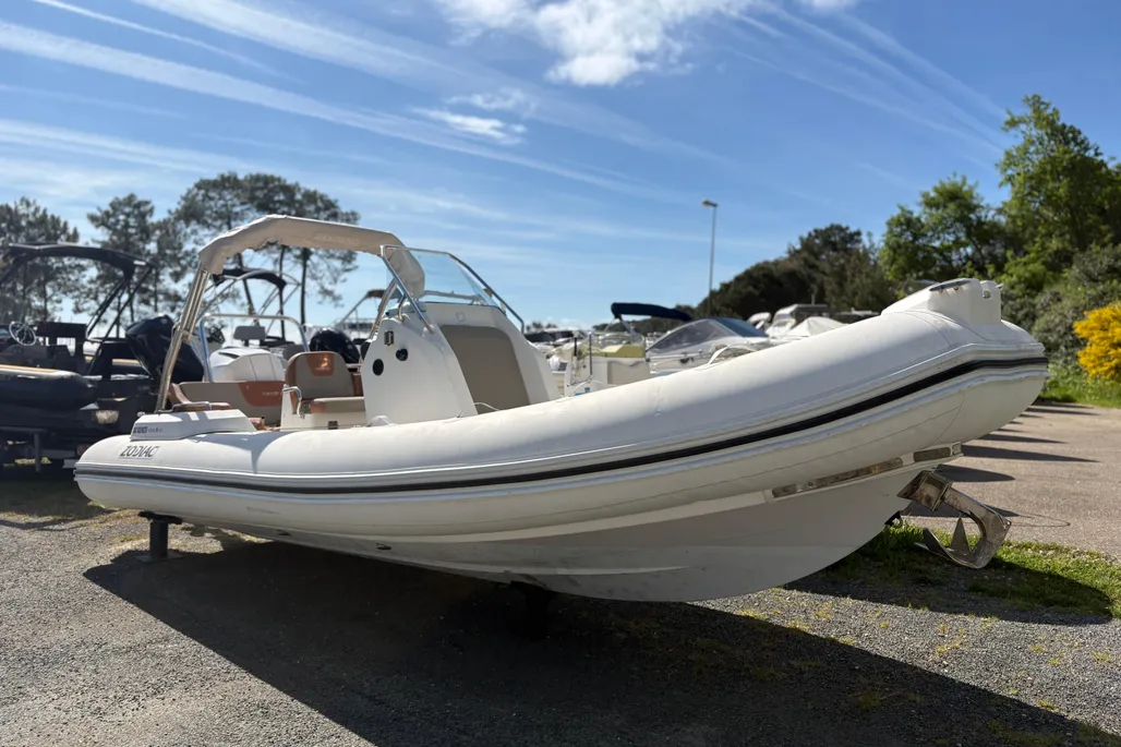 Zodiac Medline 6.8 d'occasion - photo 1