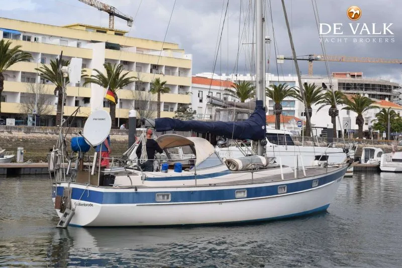 Hallberg-Rassy 352 used - photo 1