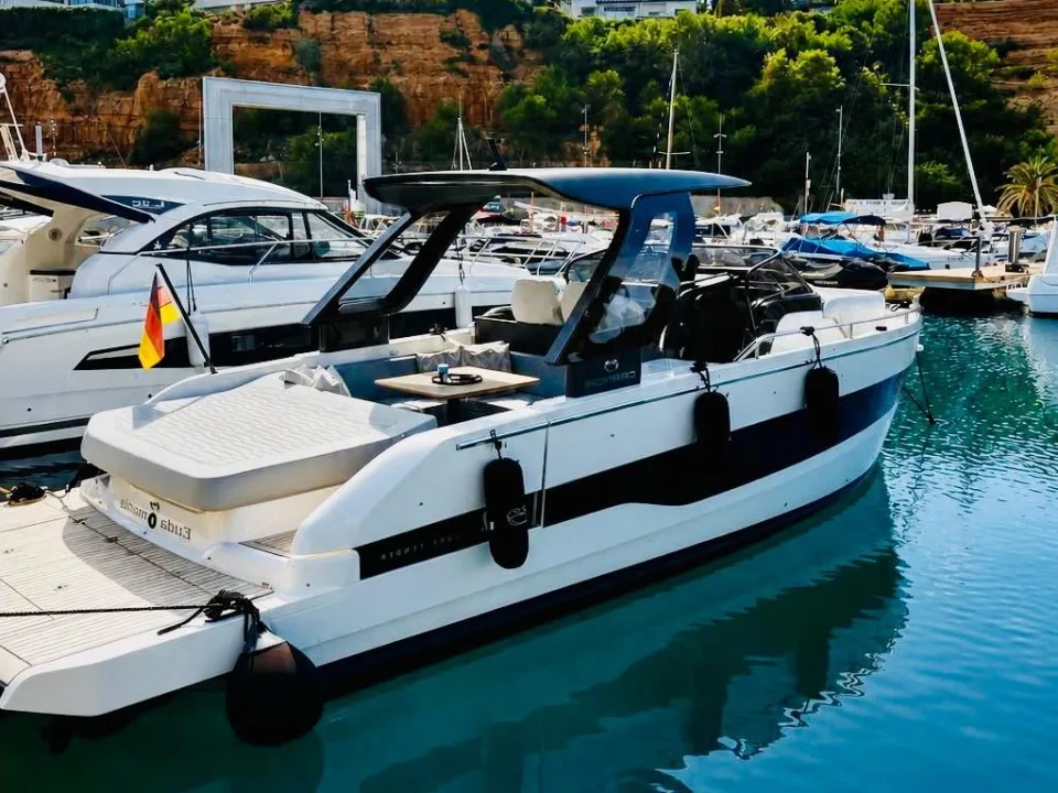 Cranchi A32 Luxury Tender used - photo 1