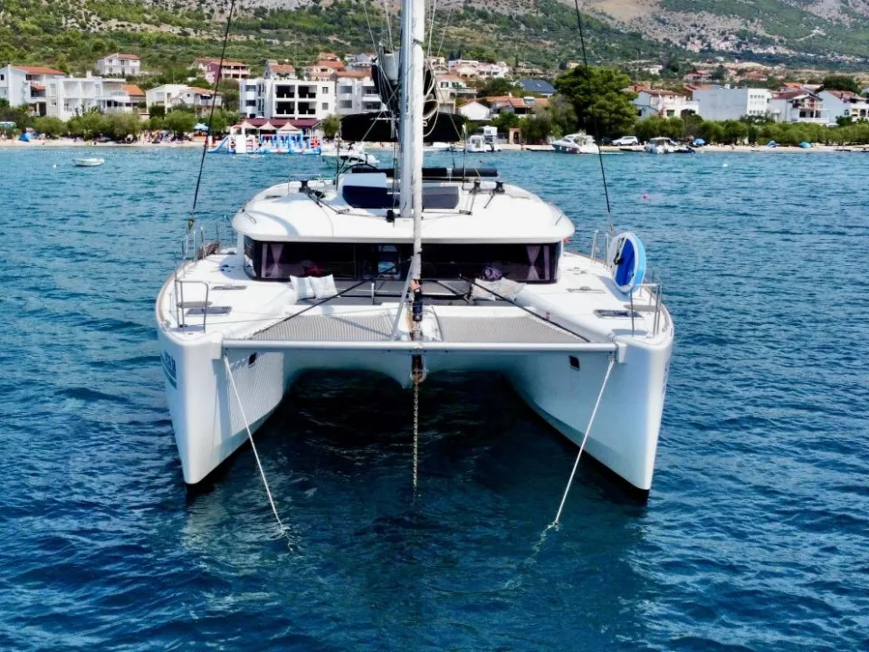 Lagoon 450 F gebraucht - Foto 1