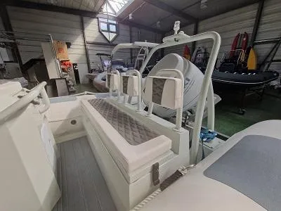 3D Tender Nidivic 550 White with 90HP d'occasion - photo 1