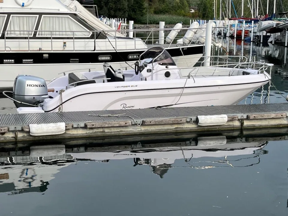 Ranieri Voyager 21S used - photo 1