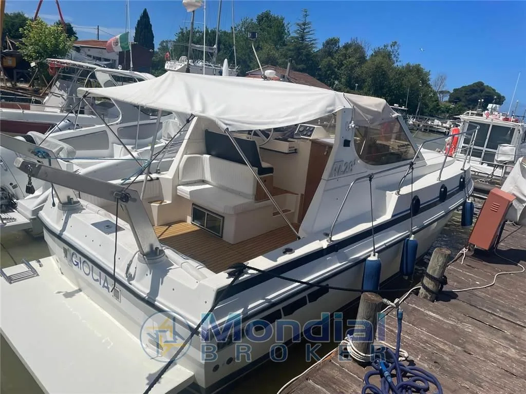 Azimut AZ 28 gebraucht - Foto 1