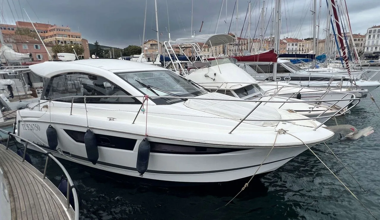 JEANNEAU Leader 9 used - photo 1