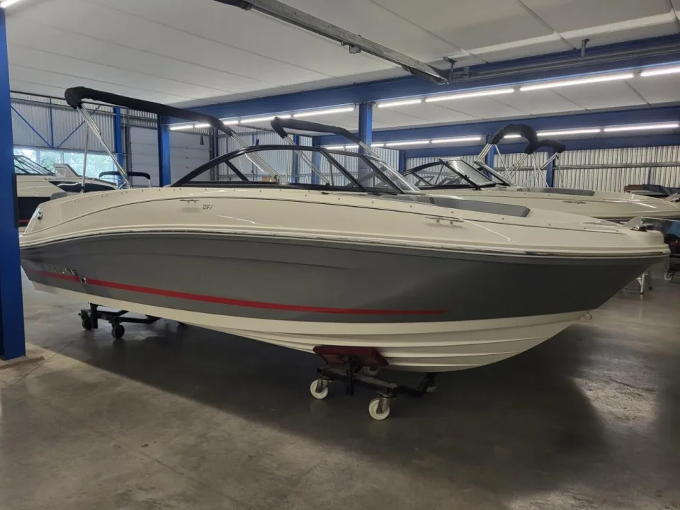 Bayliner VR5 Outboard gebraucht - Foto 1