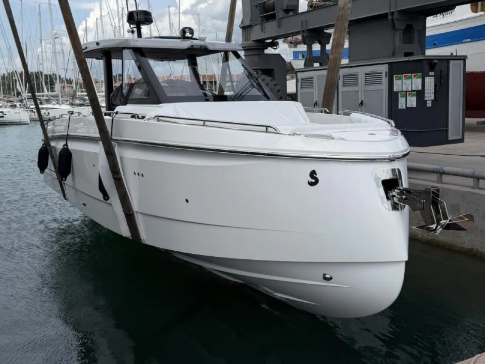 Beneteau GRAN TURISMO 35 used - photo 1
