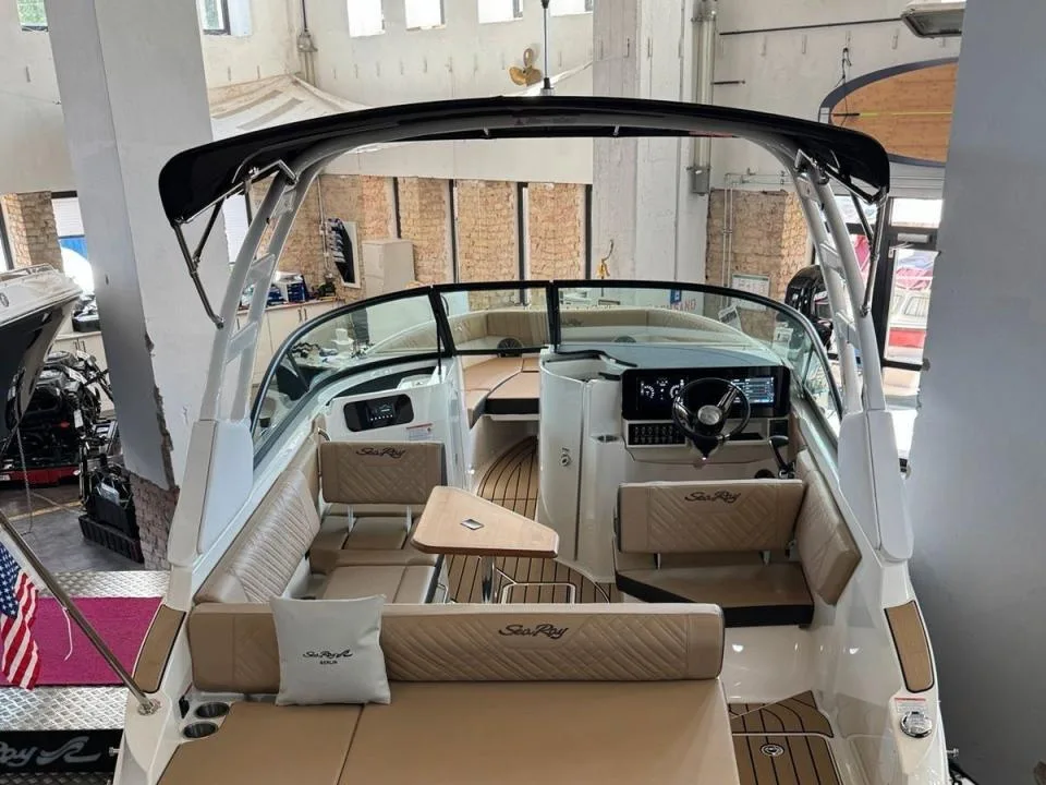 Sea Ray 230 SDN SDX V8 gebraucht - Foto 1