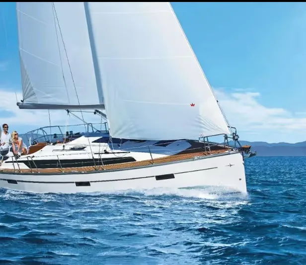 Bavaria Yachts 37 CRUISER used - photo 1