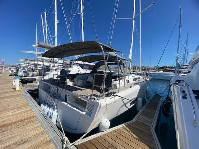 Dufour 470 gebraucht - Foto 1