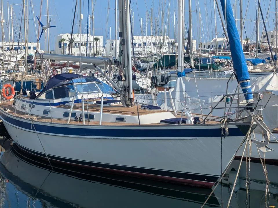 Hallberg-Rassy 42 F used - photo 1