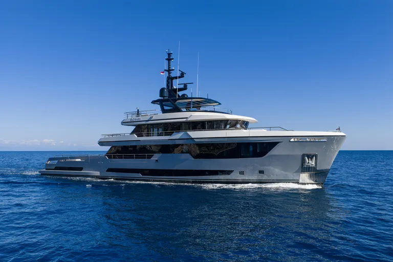 Columbus Yachts Crossover 42
